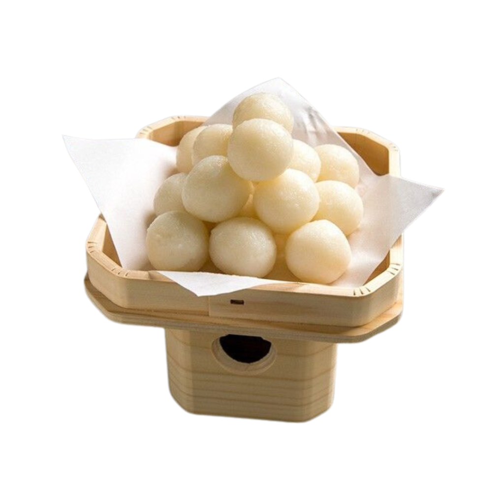 A picture of a pile of tsukimi dango.